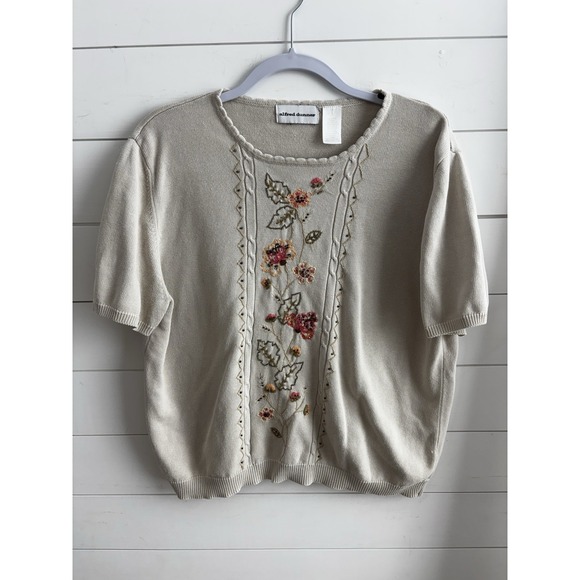 Alfred Dunner Women's Petite Large Embroidered Floral Short Sleeve Sweater 0403 - Picture 1 of 12
